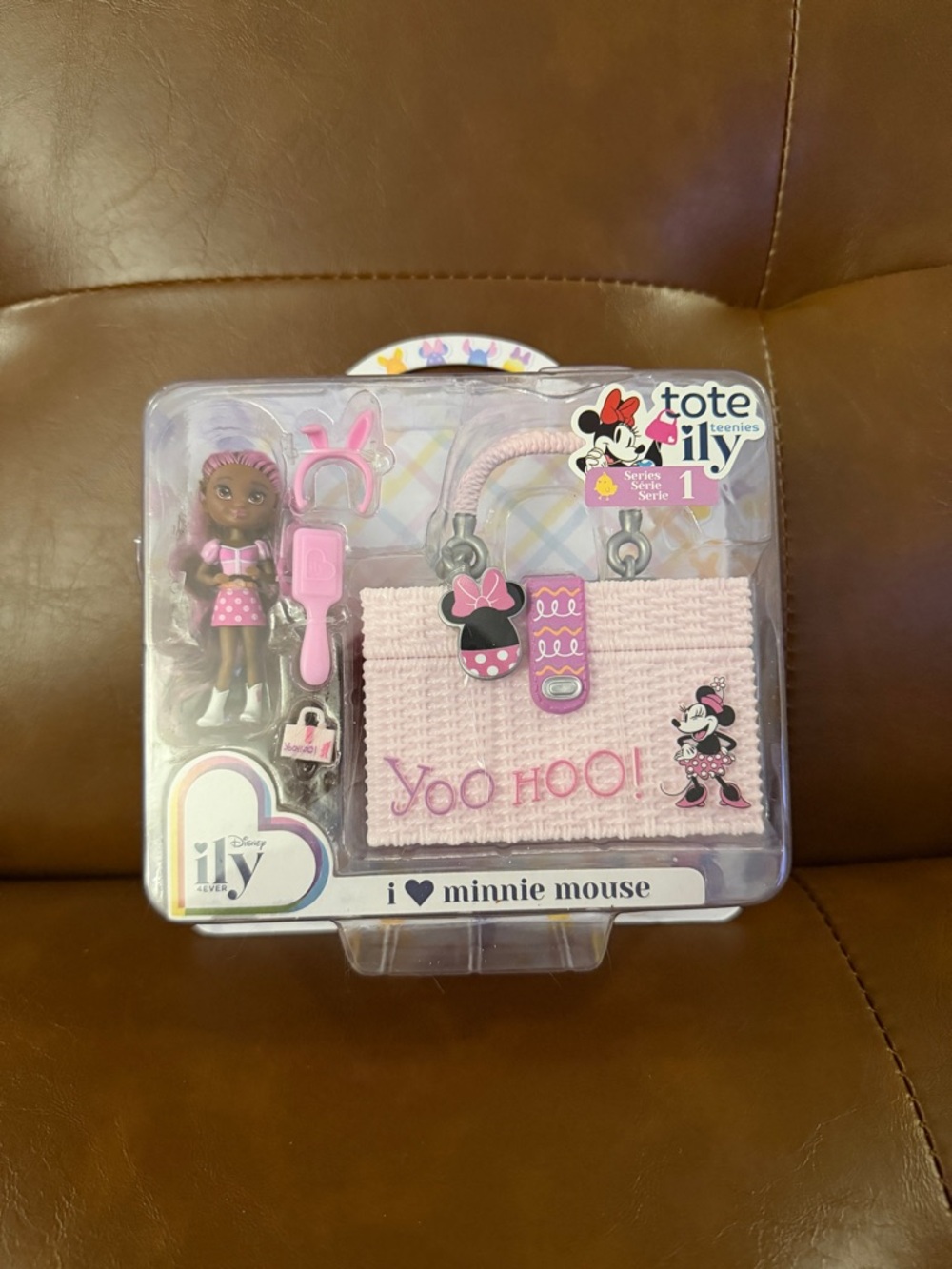 Disney ILY 🖤 Minnie Mouse Easter Tote Teenies Playset